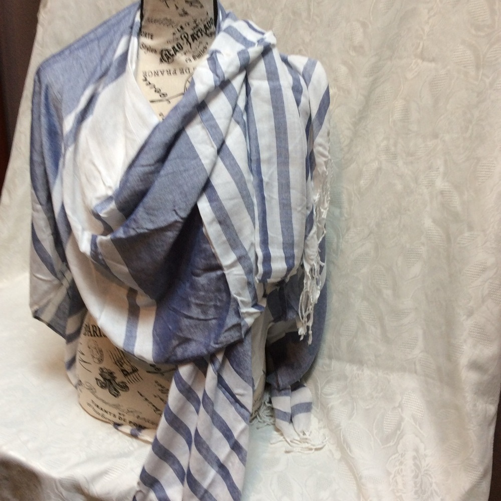 Issac Mizrahi NewYork Shawl wrap scarf kimono, fringe blue white striped Viscose
